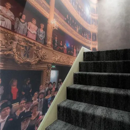 Du Théâtre Hotel 3*